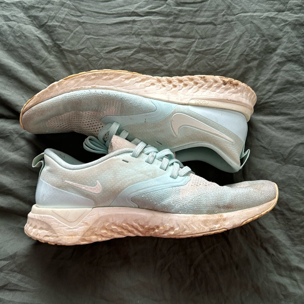Nike Flyknit Odyssey Reacts